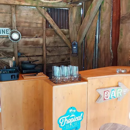 Charmante Ecurie Renovee Avec Jardin, Salle Commune, Espaces De Jeux Enfants Et Decouvertes Botaniques - Fr-1-600-221 Montenay